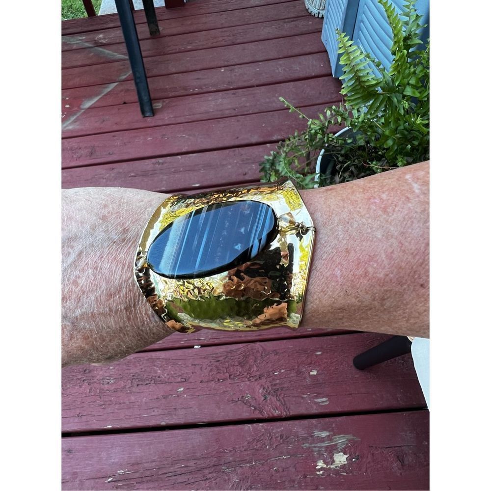 Banded Onyx Large Gold Tone Hammered Cuff Bracelet
